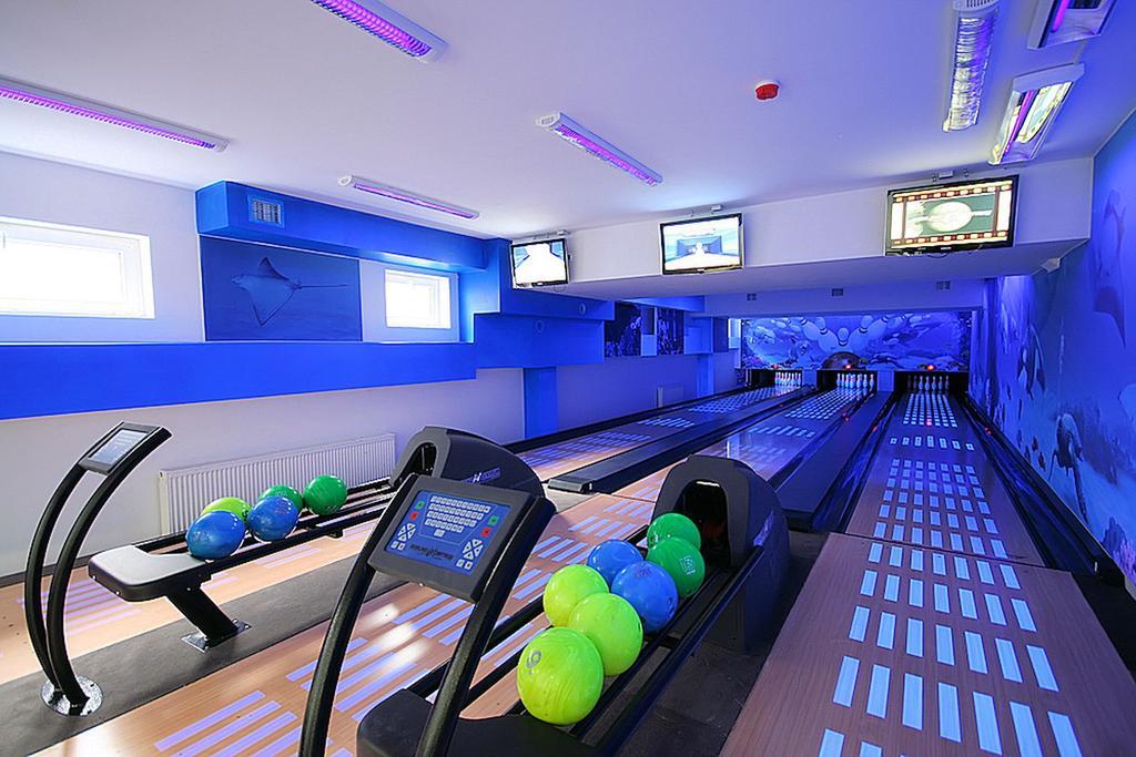 Hotel Grafit Kostomloty Pierwsze المظهر الخارجي الصورة